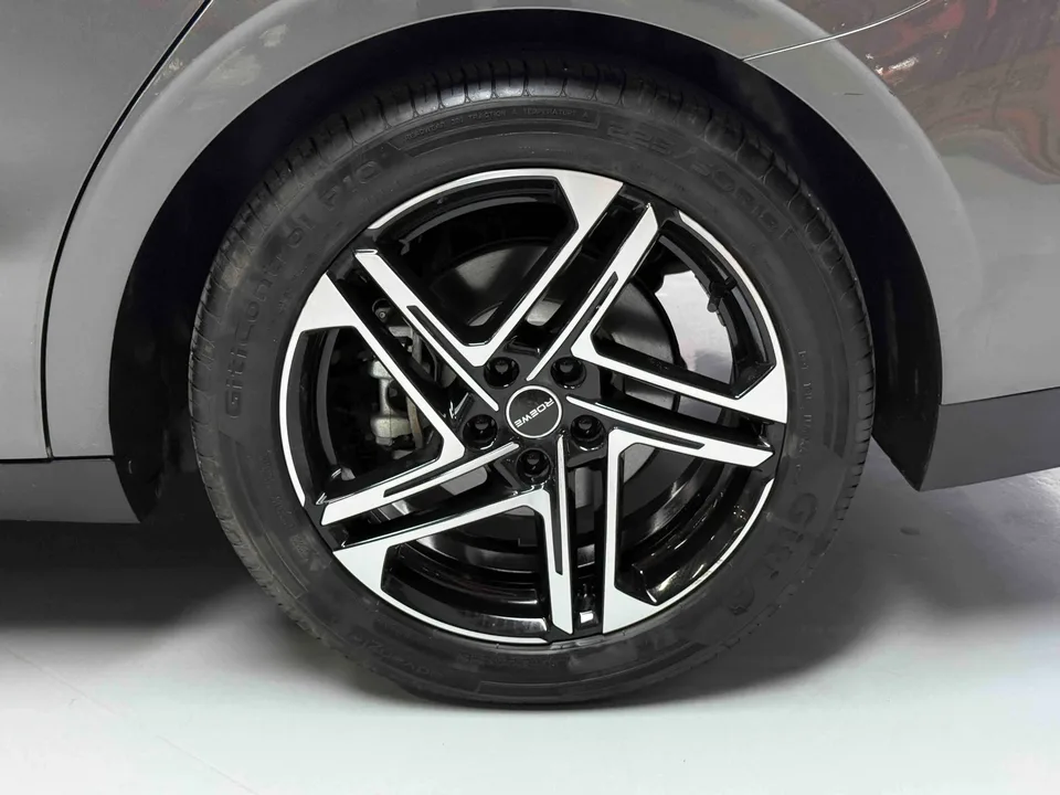 Roewe D7 DMH 125 Transcend Edition 2025 — миниатюра 3
