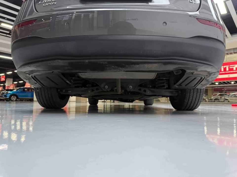 Roewe D7 DMH 125 Transcend Edition 2025 — миниатюра 4