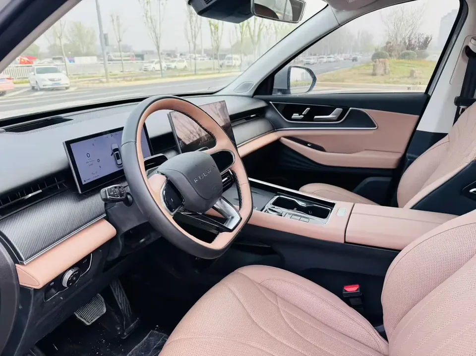 Chery Tiggo 8L 2.0T Automatic Premium Edition 2025 — миниатюра 5