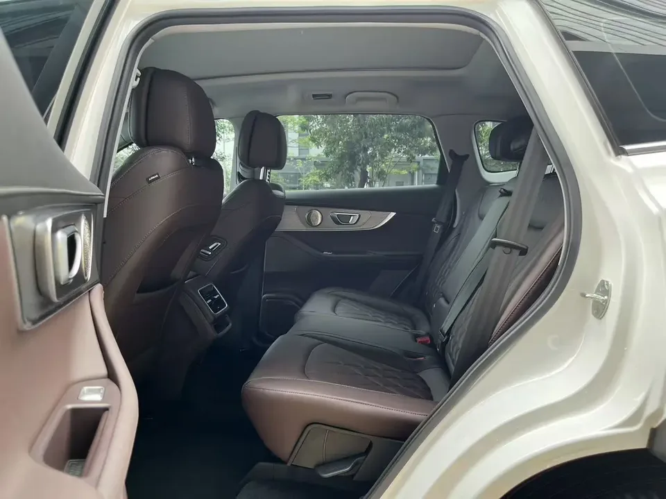 Chery Tiggo 8 Pro Tiggo 8 PRO 2025 290T 2WD Premium Edition 2025 — миниатюра 4