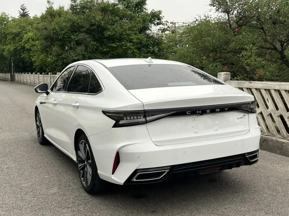 Chery Arrizo 8 1.6TGDI DCT 2023 — миниатюра 2