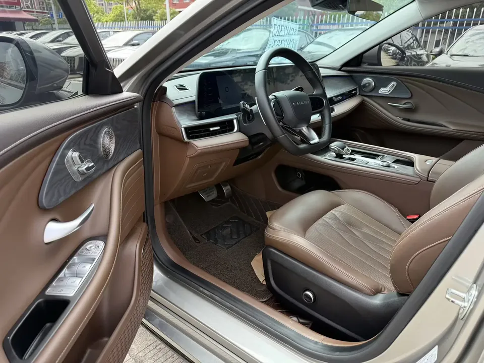 Chery Arrizo 8 High Energy Edition 2.0T DCT 2024 — миниатюра 4