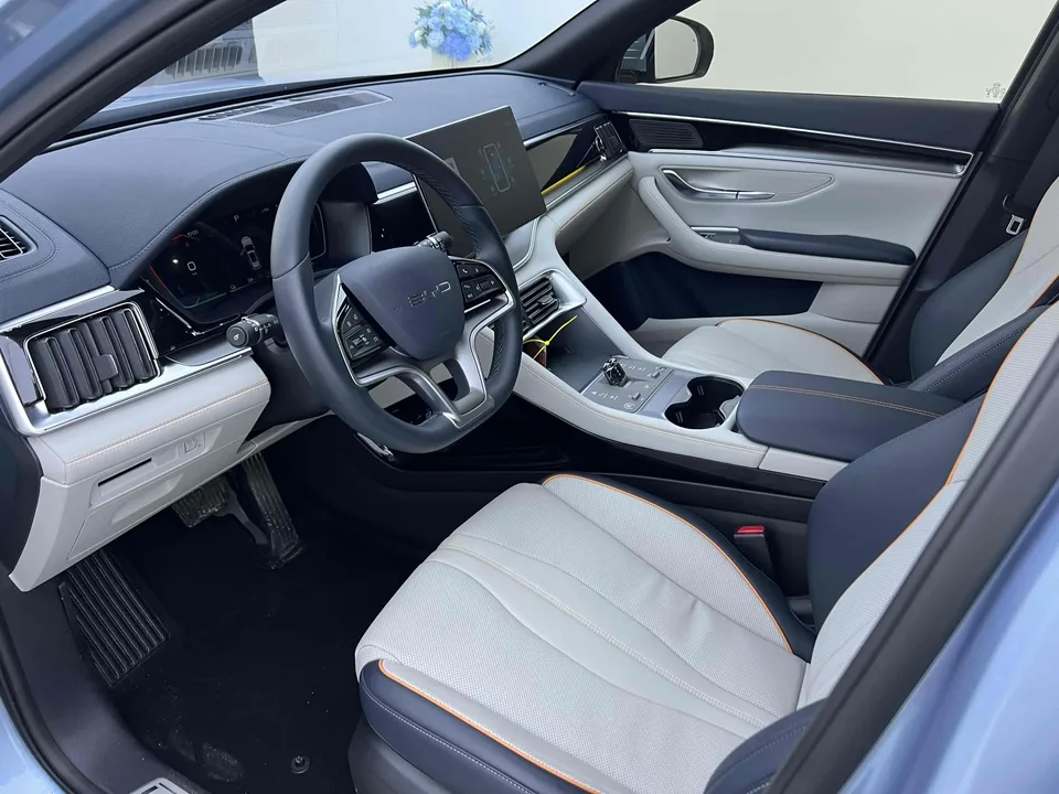 BYD Song PLUS DM DM-i Champion Edition 150KM Flagship PLUS 5G 2024 — миниатюра 5