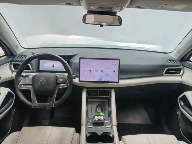 BYD Yuan Up 401KM Beyond Edition 2024 — миниатюра 5