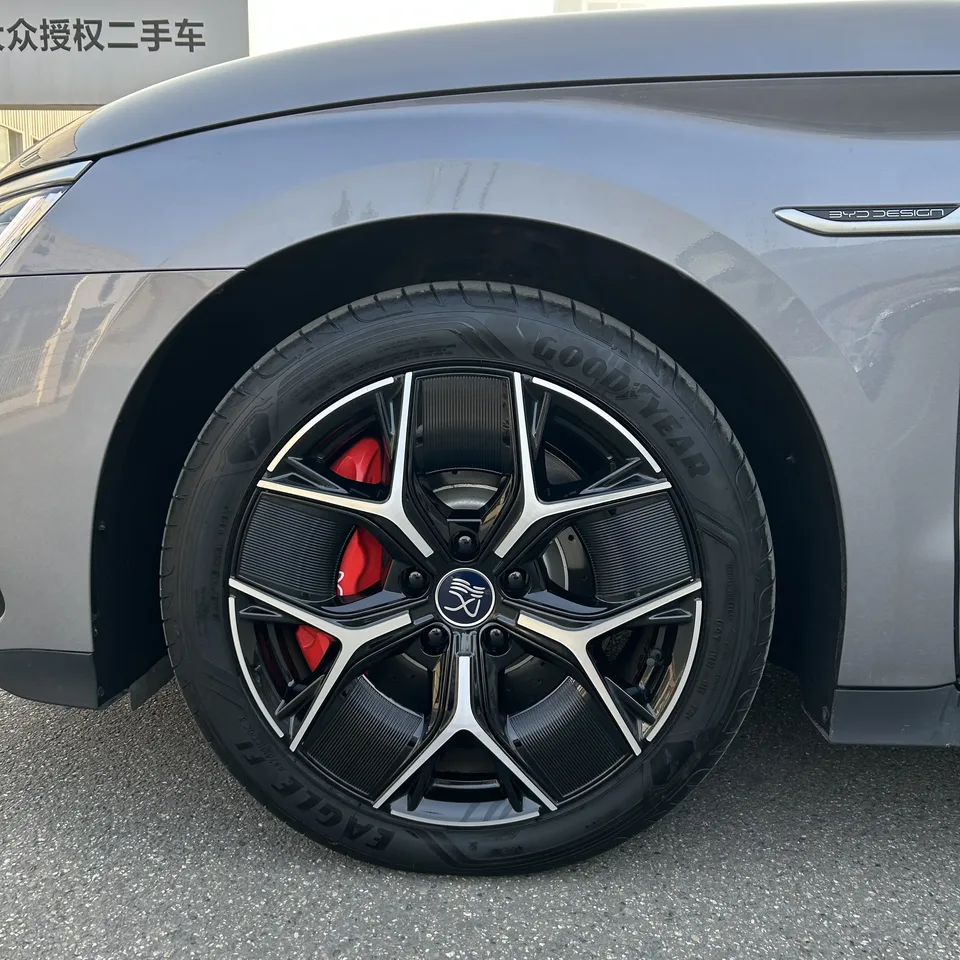 BYD Han DM DM-i Honor Edition 200KM Flagship Model 2024 — миниатюра 2