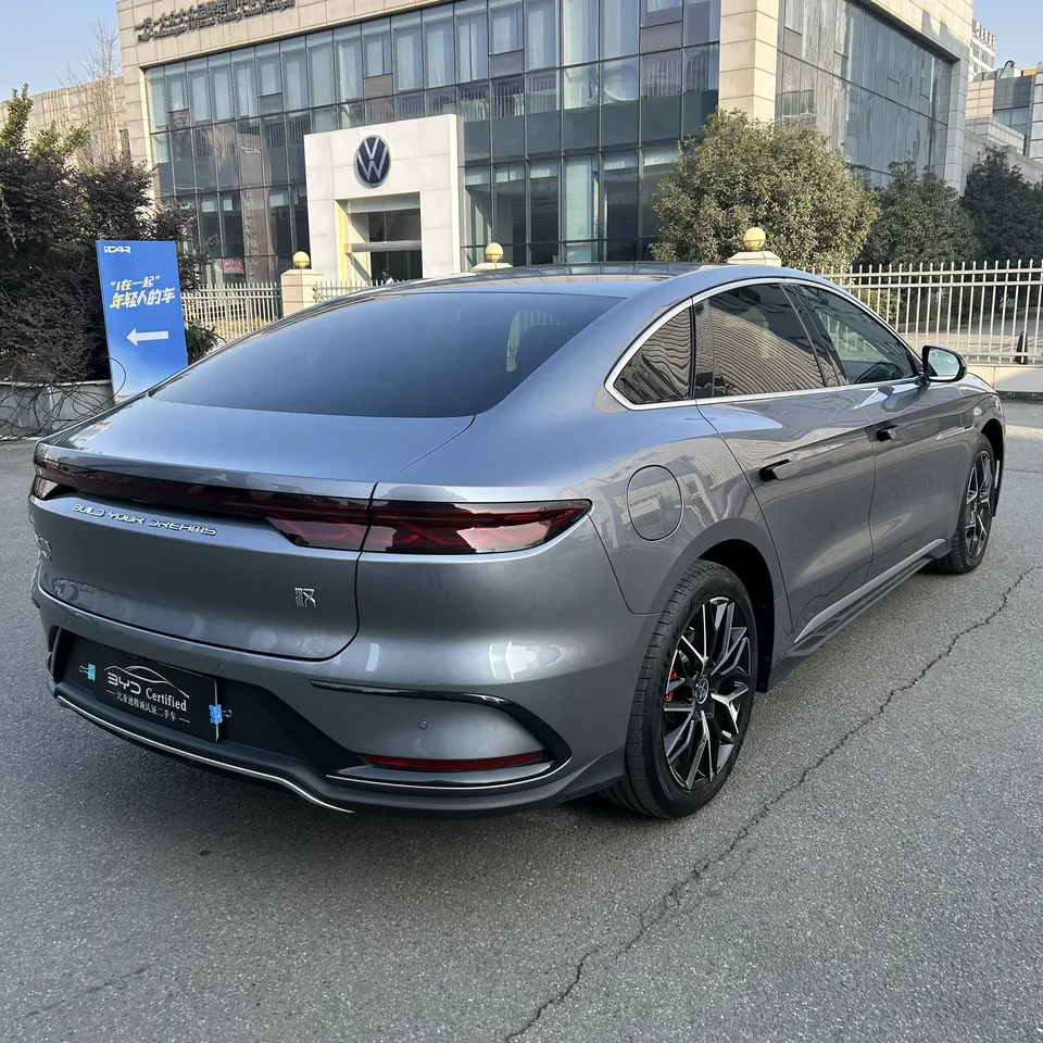 BYD Han DM DM-i Honor Edition 200KM Flagship Model 2024 — миниатюра 4