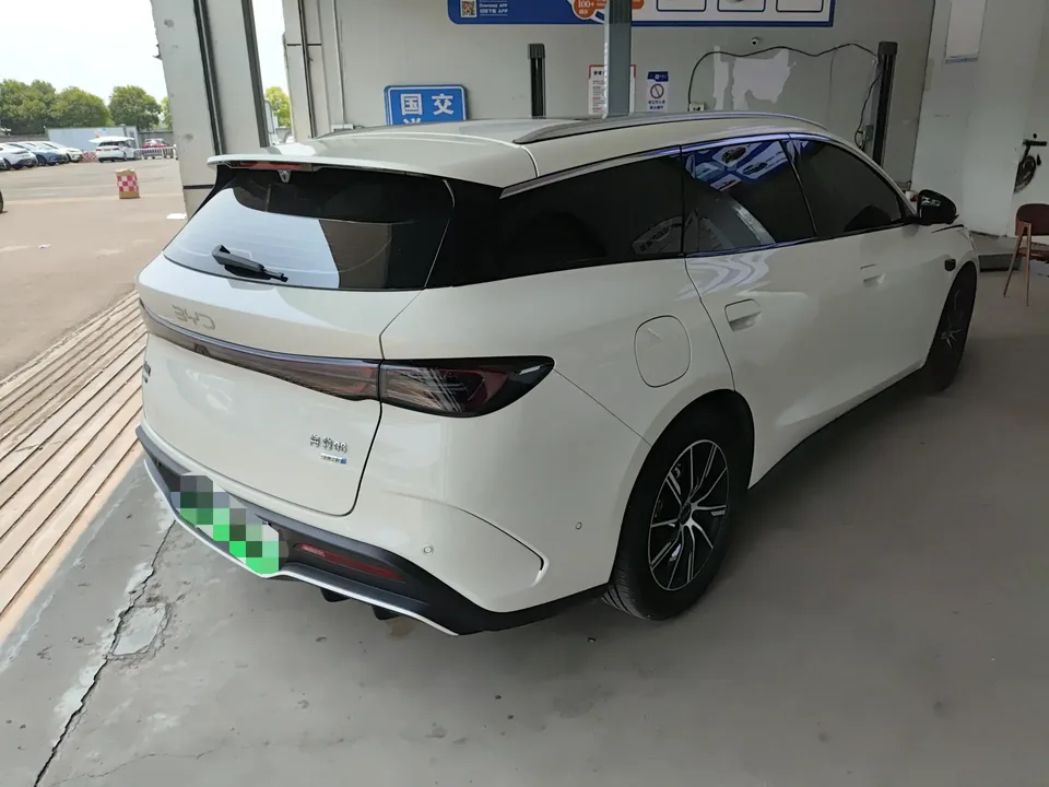 BYD Seal 06DM Travel Edition DM-i 80KM Premium Edition 2025 — миниатюра 4