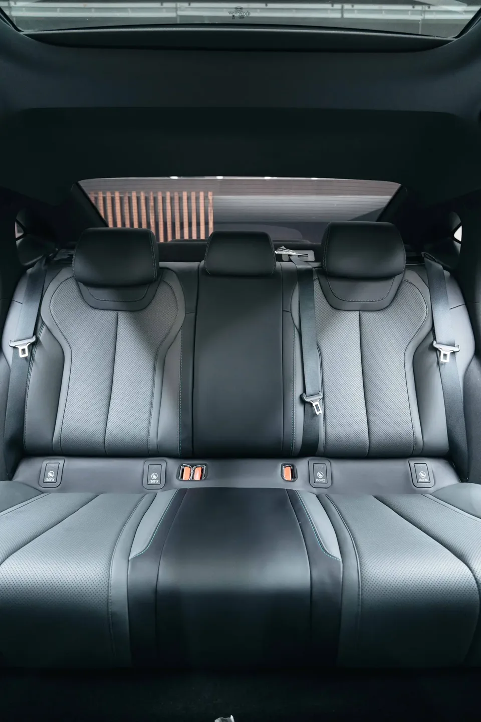 BYD Qin L DM Intelligent Driving Edition DM-i 120KM Leading Edition 2025 — миниатюра 4