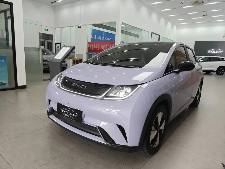 BYD Dolphin 2023