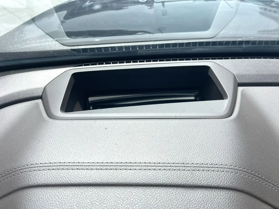 Geely Monjaro Xingyue L 2025 2.0TD High Power Automatic 2WD Dongfang Yao Lanxing Edition 2025 — миниатюра 4