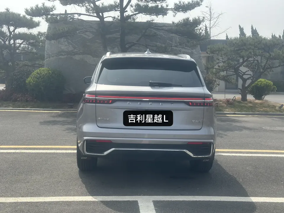 Geely Monjaro Xingyue L 2024 2.0TD High Power Automatic 2WD Yunqi Edition 2024 — миниатюра 2