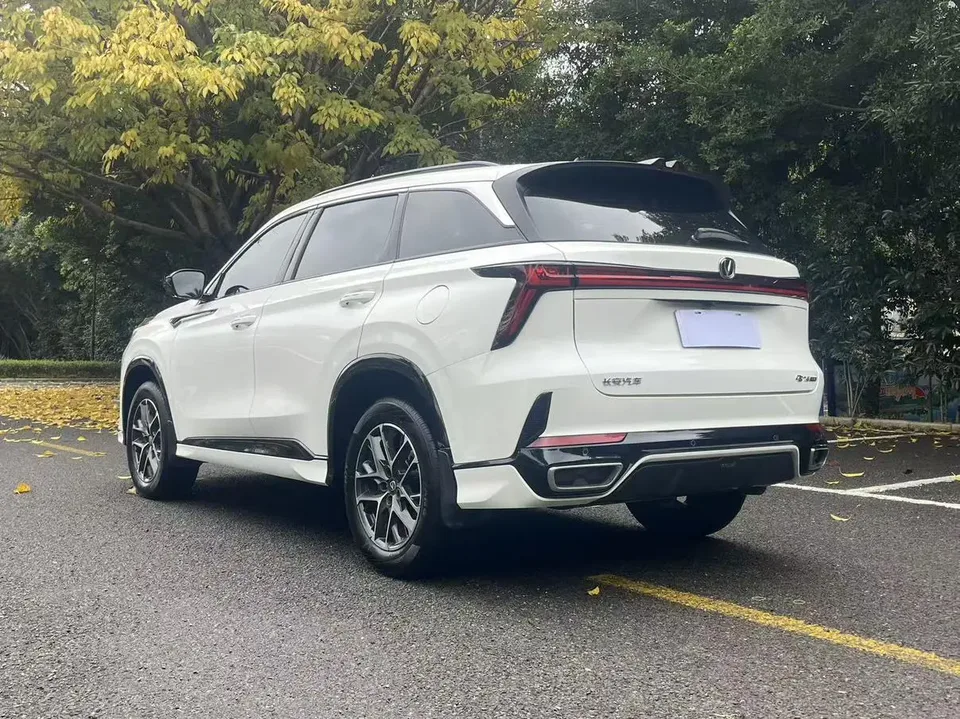 Changan CS75PLUS third generation champion version 1.5T automatic intelligent driving leader 2024 — миниатюра 2