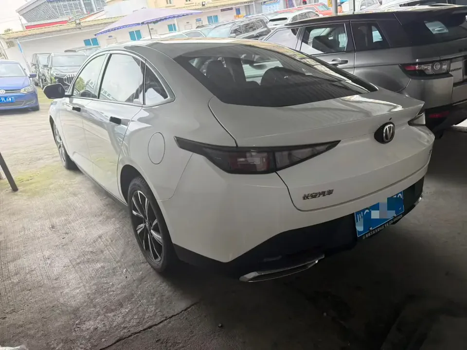 Changan Escape 1.5T DCT 500Bar Premium Edition 2025 — миниатюра 4
