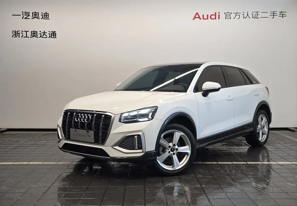 Audi Q2L Audi Q2L 2022 35 TFSI Enterprising and Elegant Model 2022 — фото 1, купить с доставкой в Москву