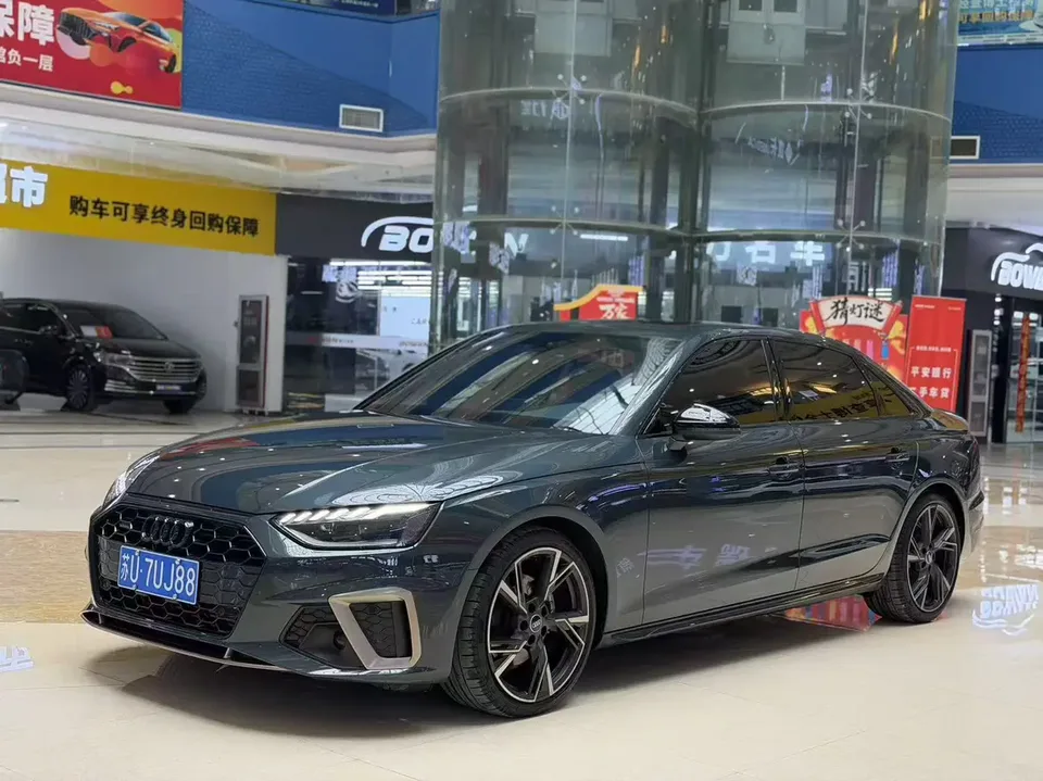 Audi a4 l 2024