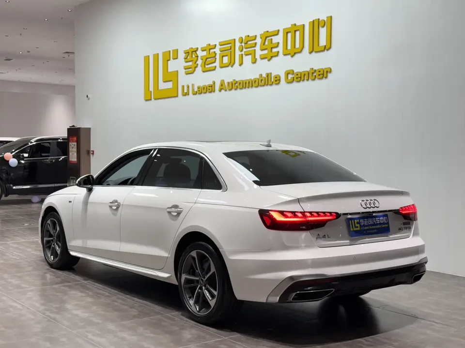 Audi a4 l A4L 2022 Audi A4L 2022 40 TFSI Fashion Dynamic Edition 2023 — thumbnail 2