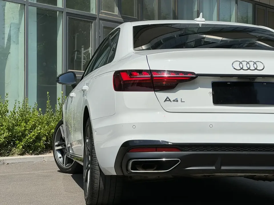 Audi a4 l A4L 2022 Audi A4L 2022 40 TFSI luxury and dynamic model 2022 — thumbnail 3
