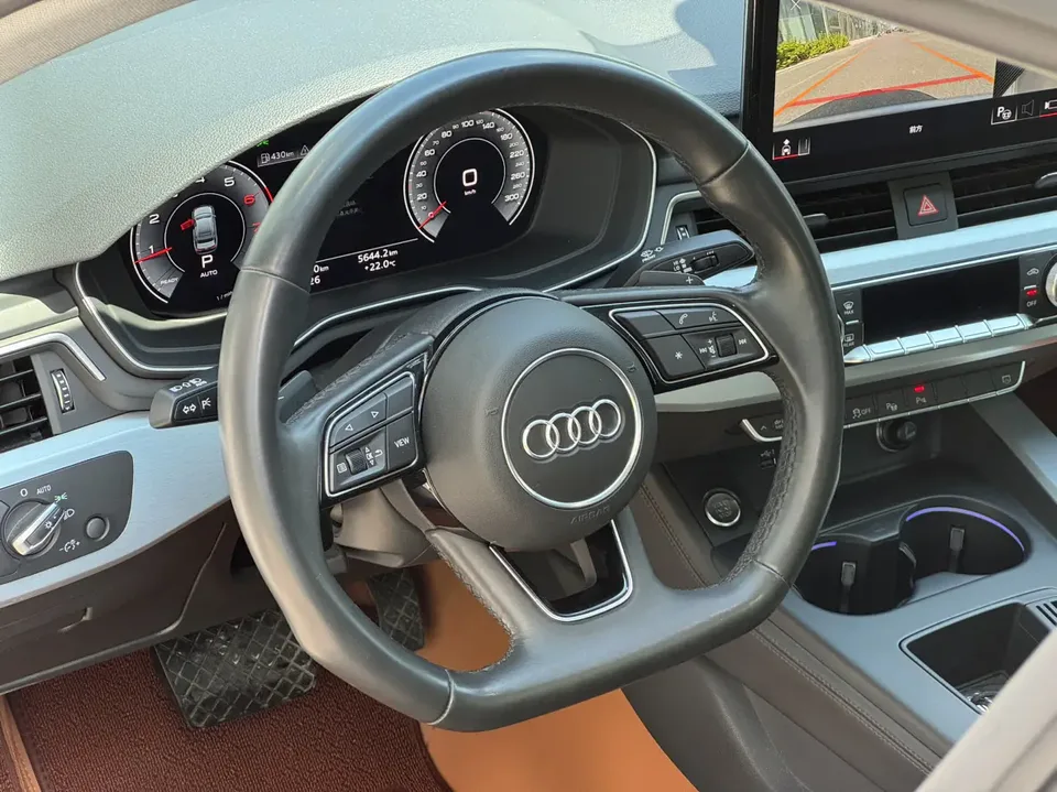 Audi a4 l A4L 2022 Audi A4L 2022 40 TFSI luxury and dynamic model 2022 — thumbnail 4