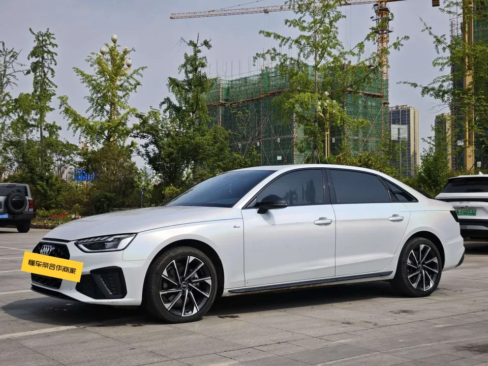 Audi a4 l 2023