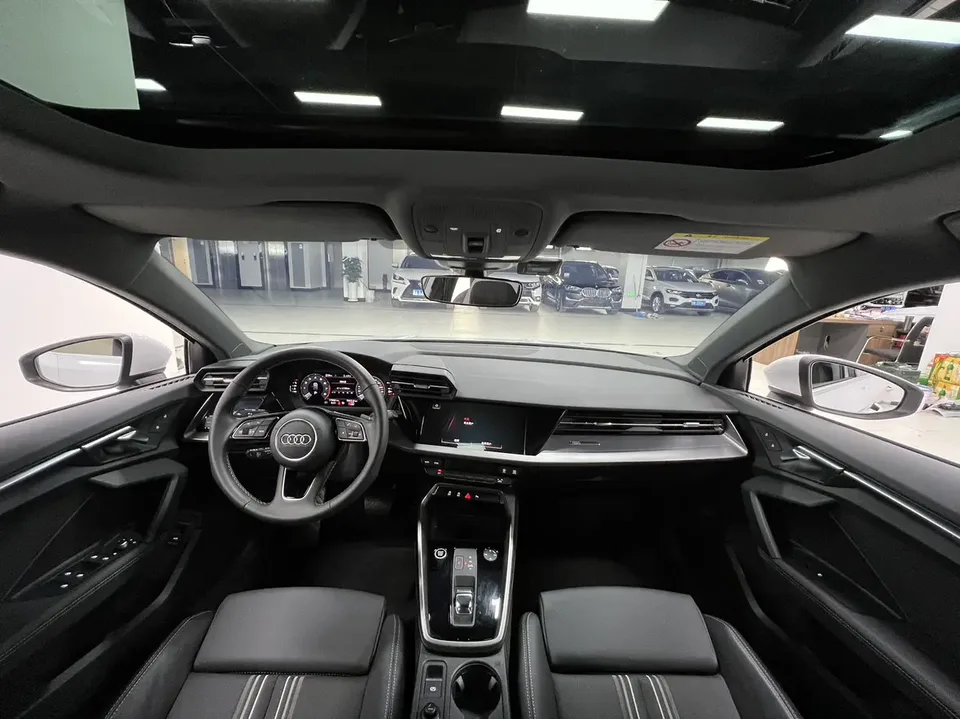 Audi A3 Audi A3 2023 Sportback 35 TFSI facelift: stylish and sporty 2023 — миниатюра 4