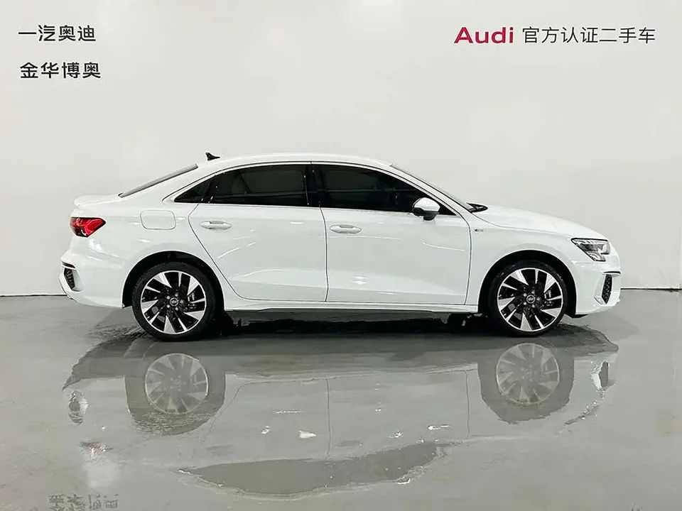 Audi A3 A3L Limousine 35 TFSI Fashionable and Elegant 2024 — миниатюра 4