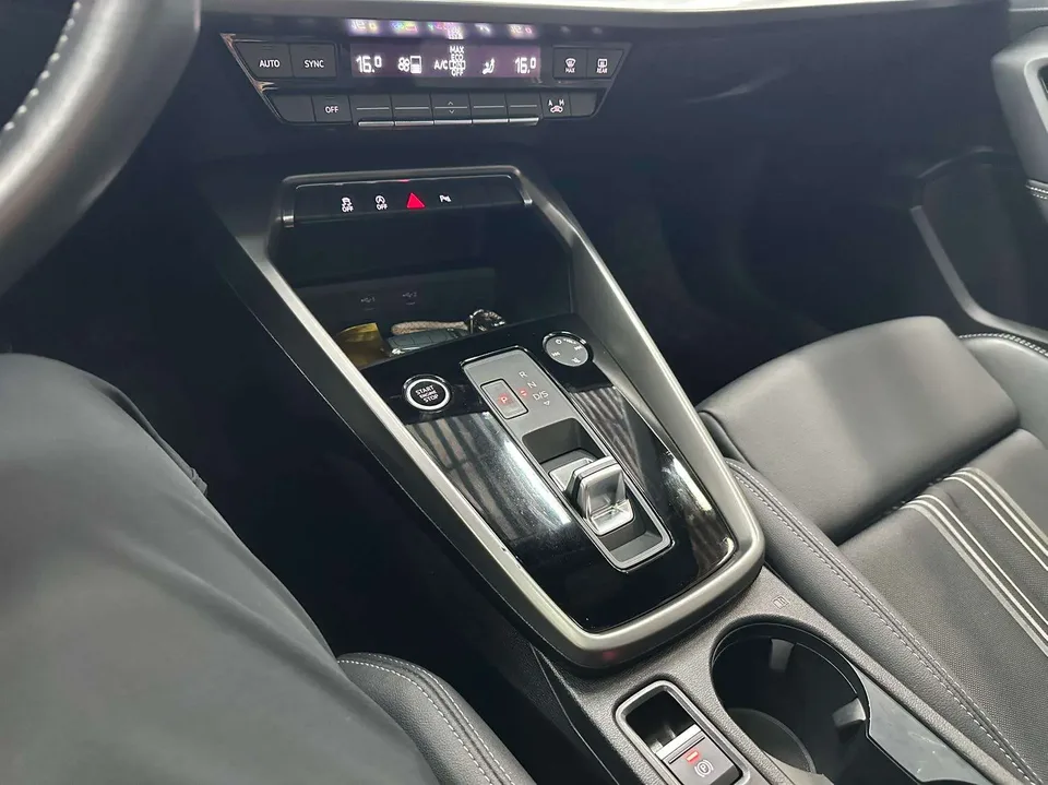 Audi A3 Sportback 35 TFSI stylish and sporty 2022 — миниатюра 4