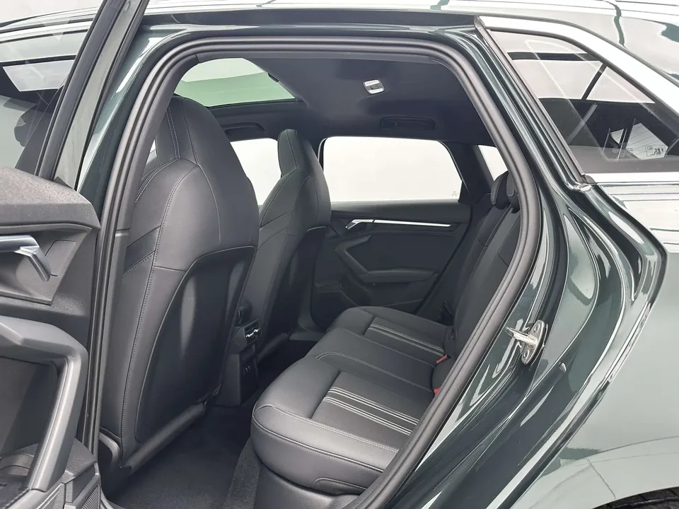 Audi A3 Sportback 35 TFSI stylish and sporty 2022 — миниатюра 5