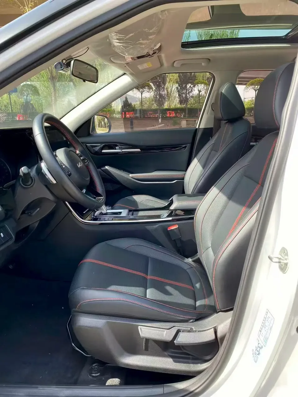 Kia Run proudly Run proudly 2021 1.5L CVT Trend Edition 2023 — thumbnail 3