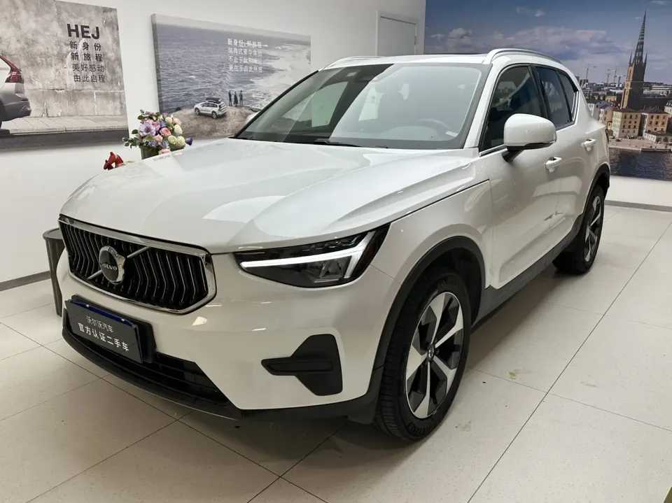 Volvo XC40 2024