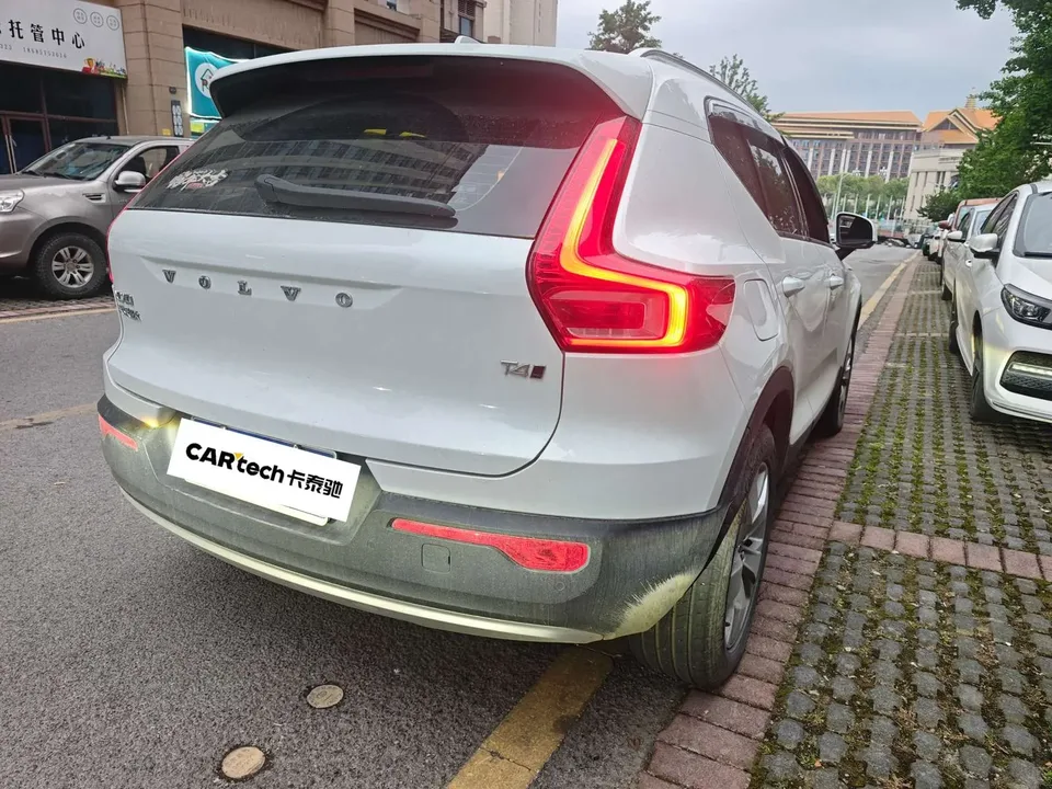 Volvo XC40 Volvo XC40 2022 T4 four-wheel drive smart travel fashion version 2022 — миниатюра 4