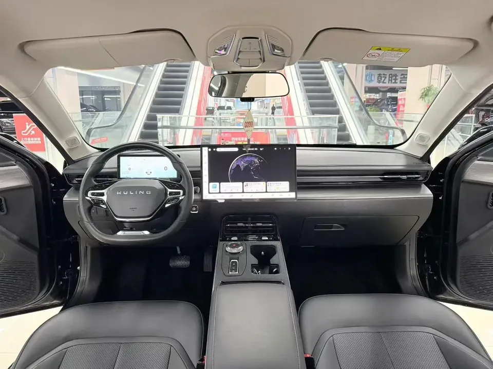 Wuling Starlight PHEV Wuling Starlight PHEV 2023 150 Advanced Version 2024 — thumbnail 3