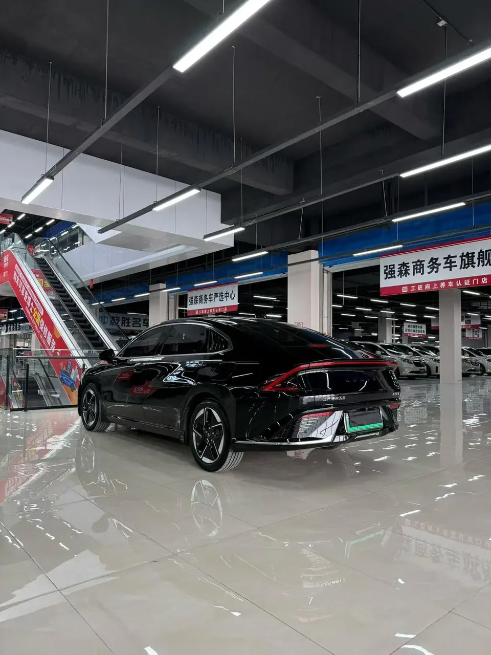 Wuling Starlight PHEV Wuling Starlight PHEV 2023 150 Advanced Version 2024 — thumbnail 5
