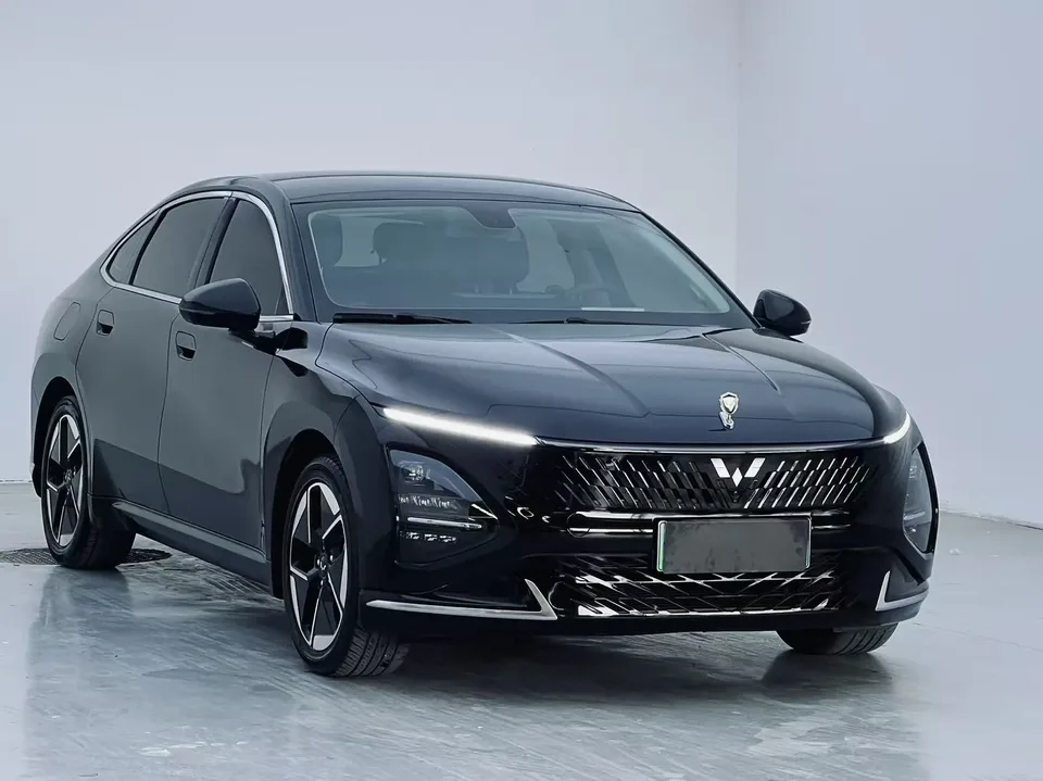 Wuling Starlight PHEV 150 Advanced Edition 2024 — миниатюра 3