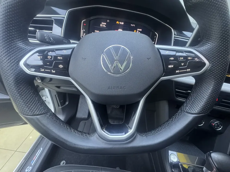 Volkswagen Tiguan L Tiguan L 2023 280TSI Chaochuang Limited Edition 2023 — миниатюра 4