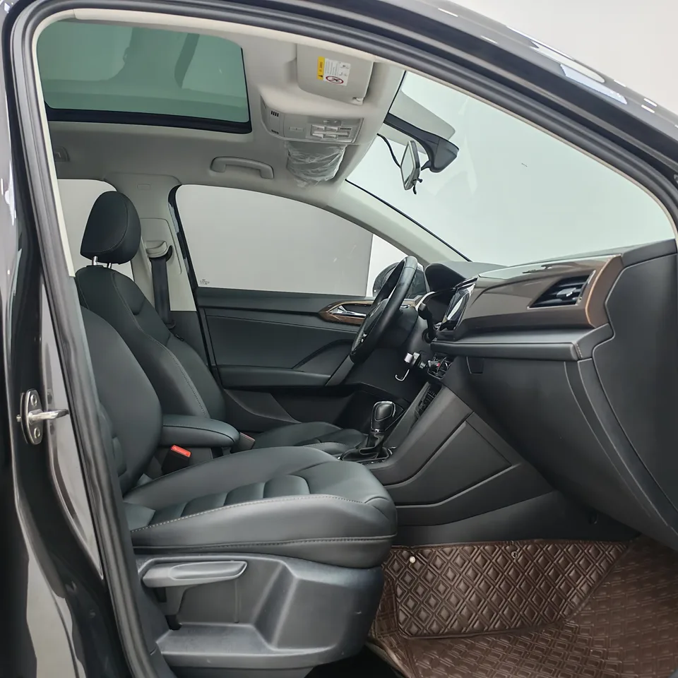 Volkswagen Tharu 2021 Tuyue 280TSI 2WD Comfort Edition 2022 — миниатюра 5