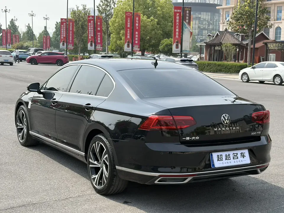 Volkswagen Magotan 330TSI DSG 30th Anniversary Edition 2022 — миниатюра 2