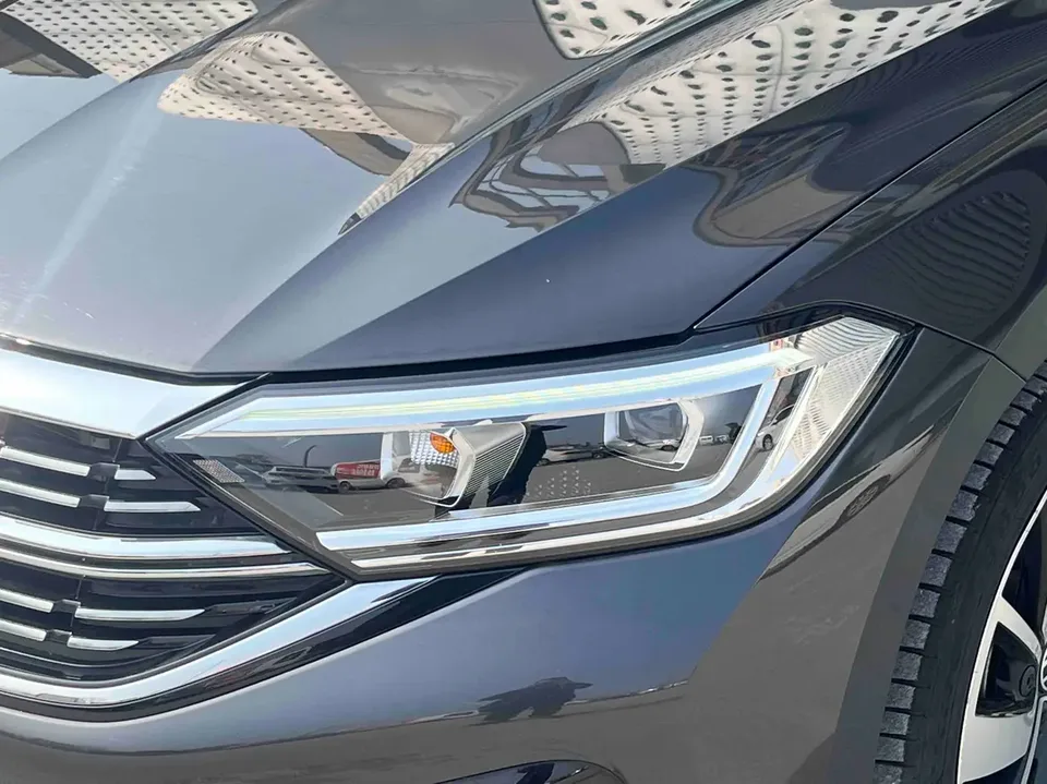 Volkswagen Sagitar 2023 Sagitar 300TSI DSG Excellence Edition 2024 — миниатюра 2