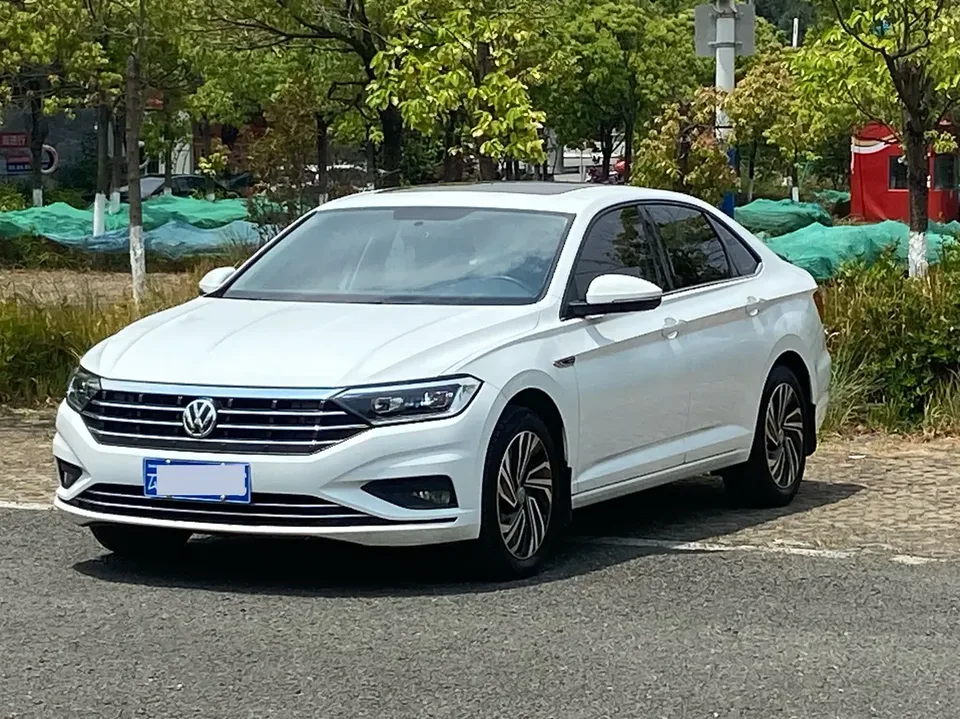 Volkswagen Sagitar 2022