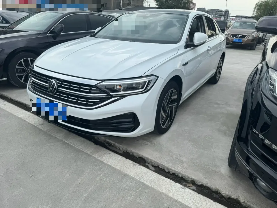 Volkswagen Sagitar 2023