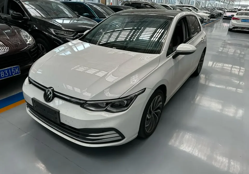 Volkswagen Golf Golf 2021 280TSI DSG Pro 2022 — фото 1, купить с доставкой в Москву
