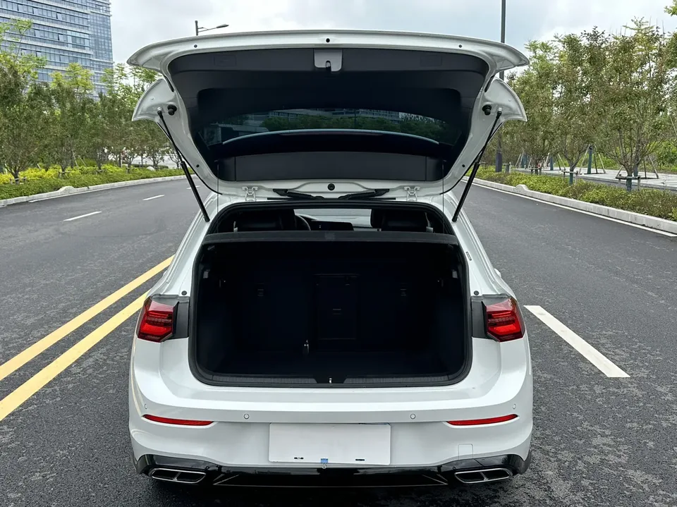 Volkswagen Golf Golf 2023 280TSI DSG R-Line Lite 2022 — миниатюра 4