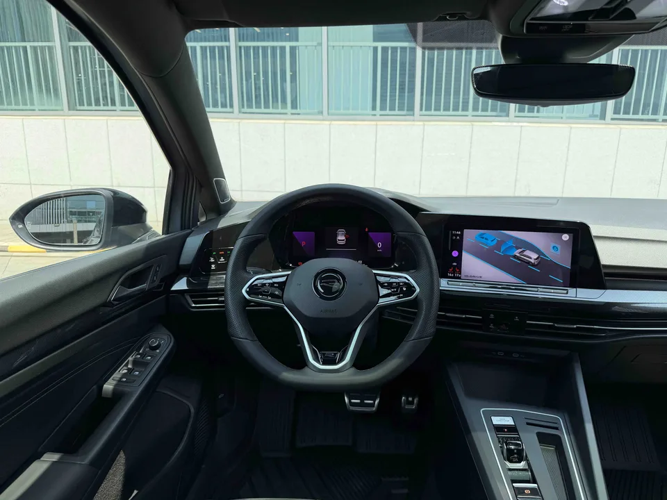 Volkswagen Golf Golf 2021 280TSI DSG R-Line 2022 — миниатюра 4