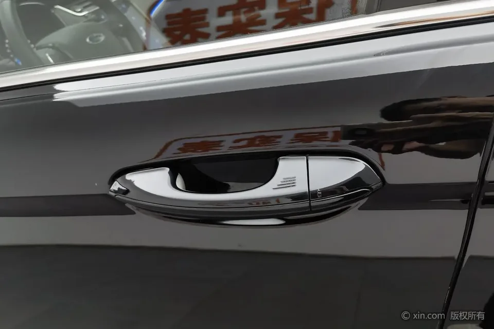 Ford Taurus EcoBoost 245 Enjoy Edition 2022 — миниатюра 2