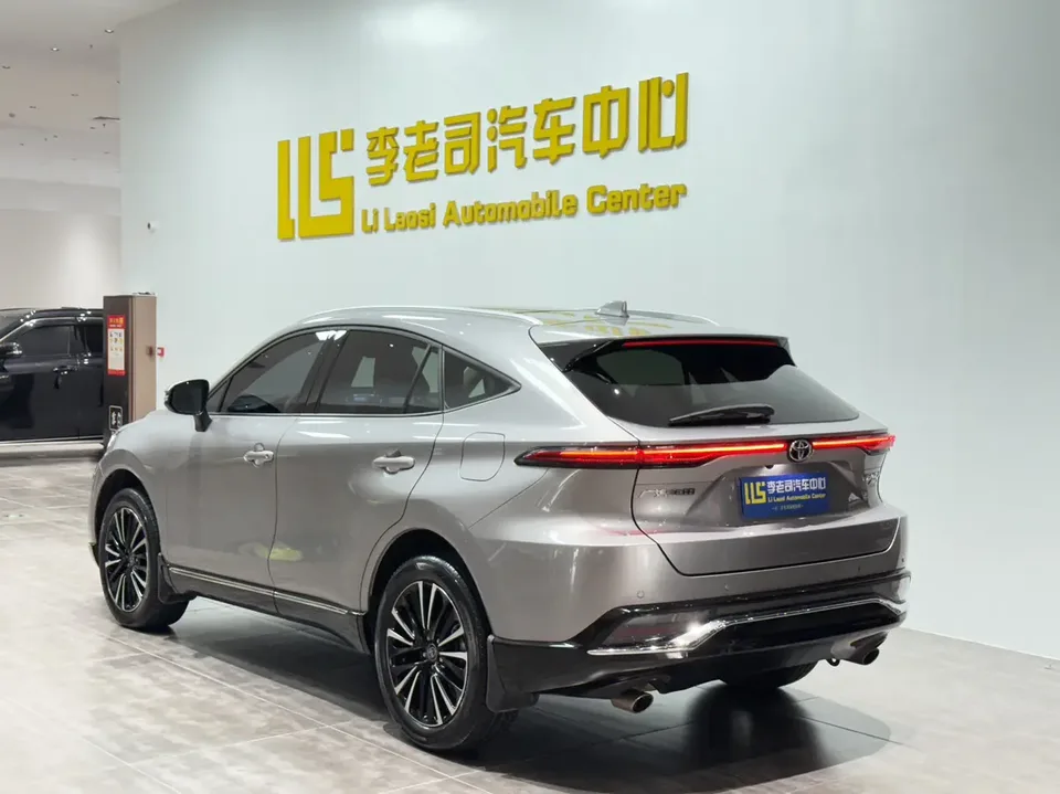 Toyota Venza Venza 2.0L CVT 4WD Supreme Edition 2022 — миниатюра 2