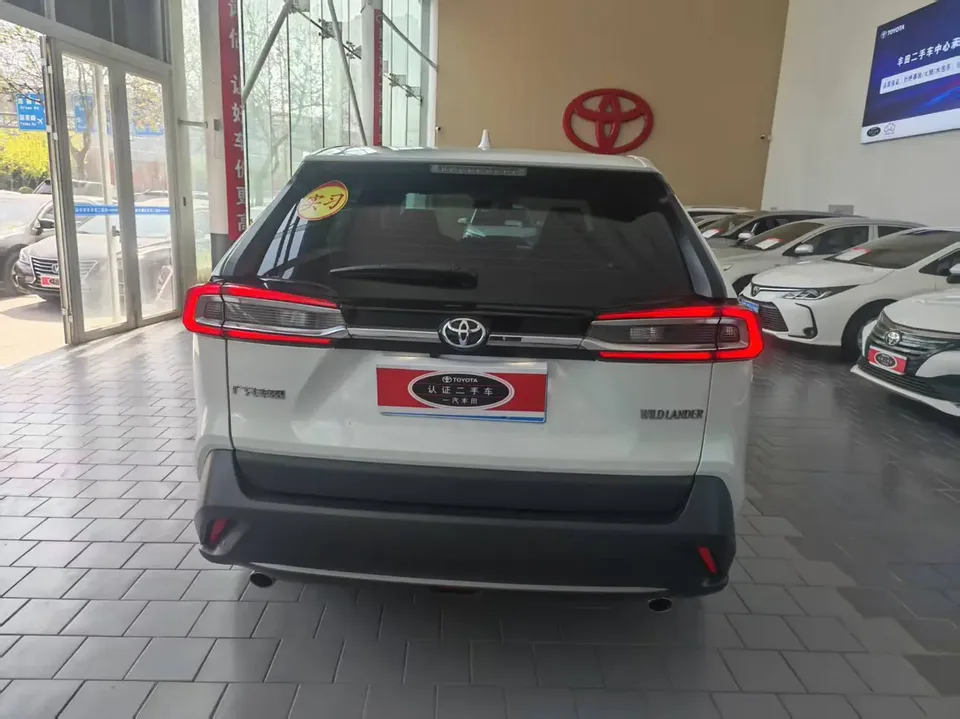 Toyota Willanda 2.0L two-wheel drive luxury PLUS version 2022 — миниатюра 2
