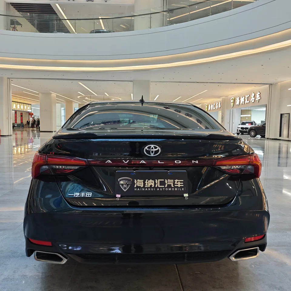 Toyota Avalon 2.0L CVT Premium Edition 2024 — миниатюра 5