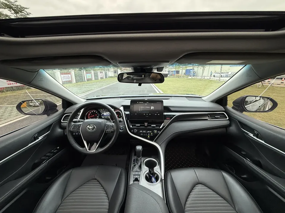 Toyota Camry 2.0S Cavalier Edition 2023 — миниатюра 3