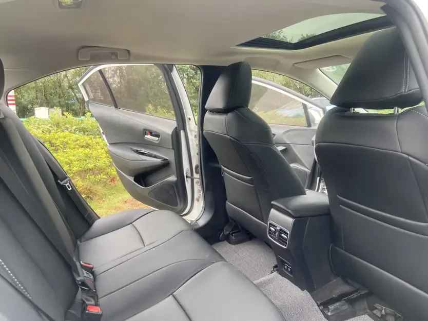 Toyota Asiatic lion Asia Lion 2.0L Elite Edition 2023 — миниатюра 4