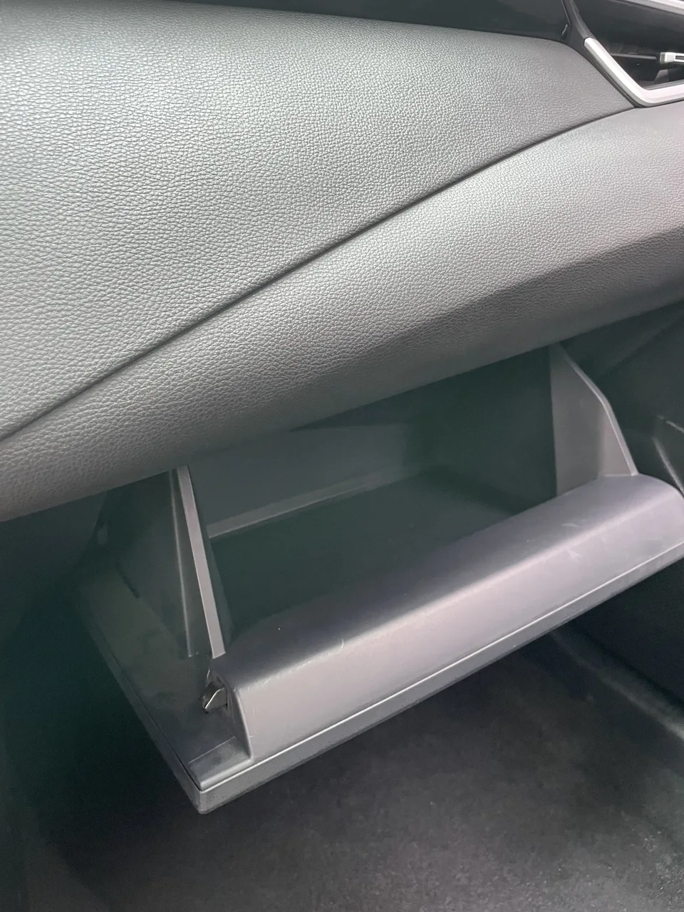 Toyota Levin 2022 Lelink 185T CVT Luxury Edition 2022 — миниатюра 3
