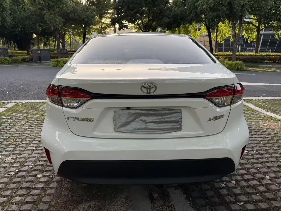 Toyota Levin Levin TNGA 1.5L Leading Edition 2024 — миниатюра 2